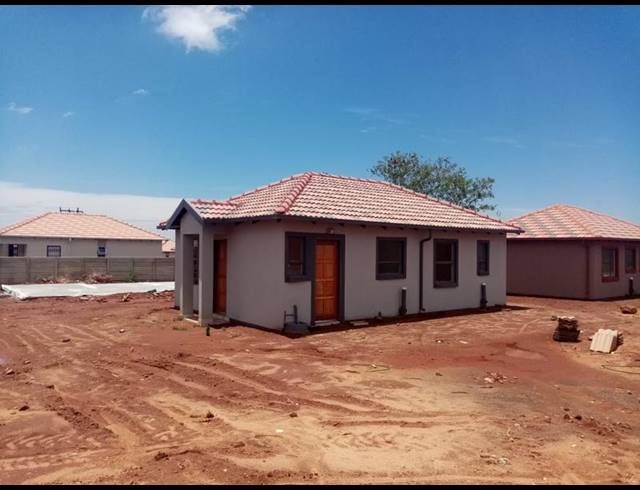 2 BEDROOM HOUSE FOR SALE IN RIVERSDALE